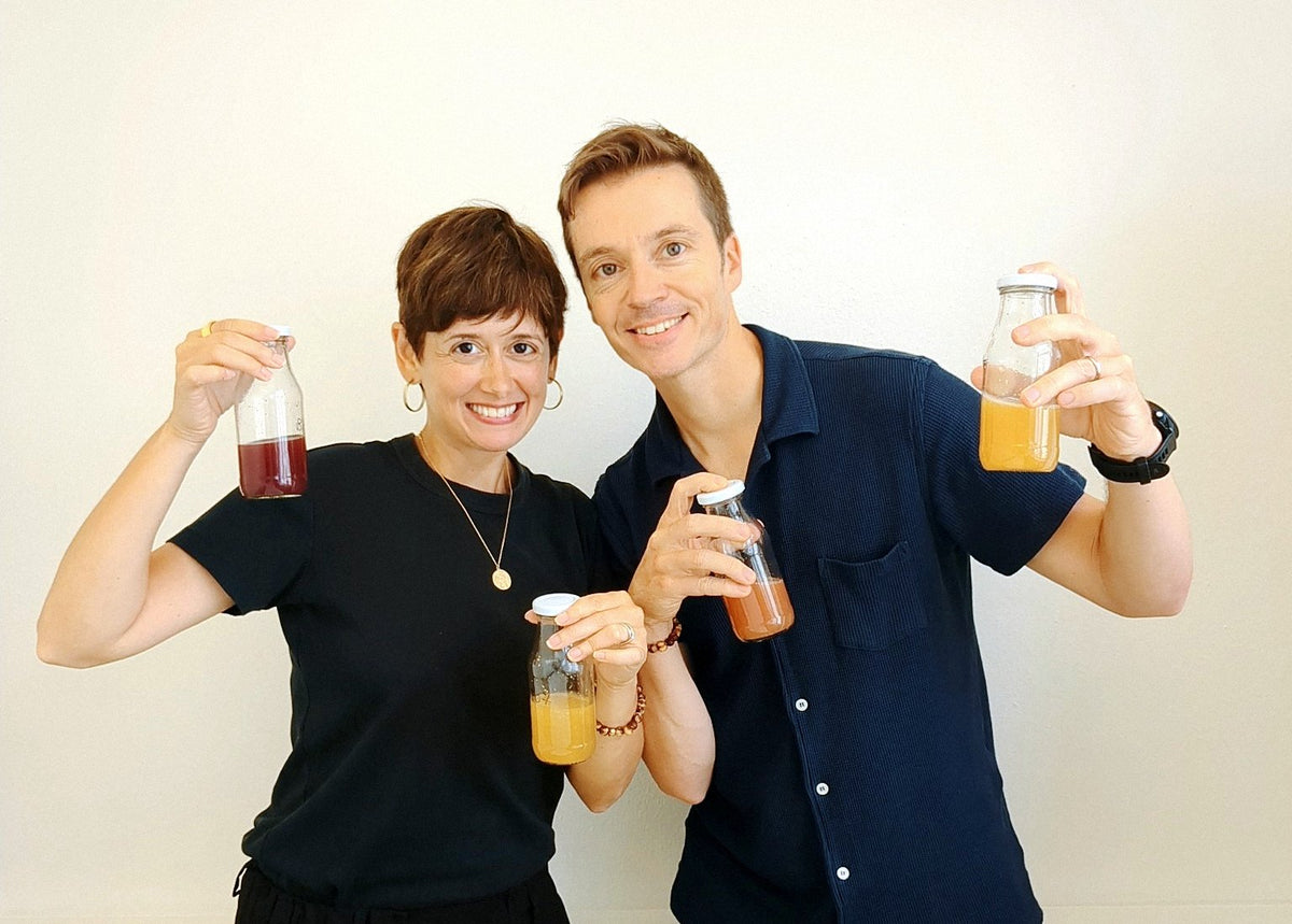 Carolina et Benjamin, fondateurs de Komyt, avec leurs premiers essais